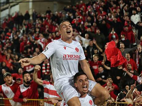 הפועל תל אביב מאושרת בסיום. חתיכת ניצחון (לירון מולדובן)