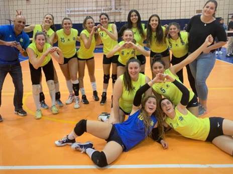 פתחו את הסופ''ש בצורה נהדרת. מכבי ת''א (קרדיט: איגוד הכדורעף)