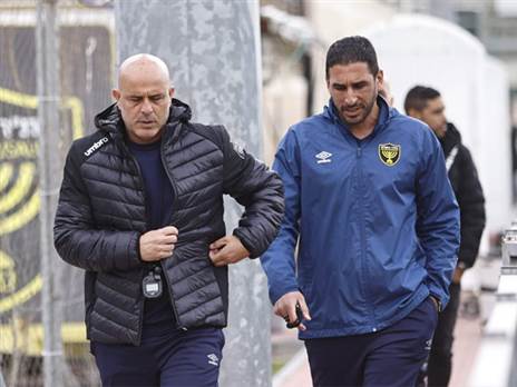 יוסי אבוקסיס. מצפה לו הרבה עבודה, ולא רק על הקווים (אורן בן חקון)