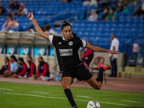 מכוונת לפ.ס.ז' וצ'לסי. אלמצרי (קרדיט: שאול גרינפלד)