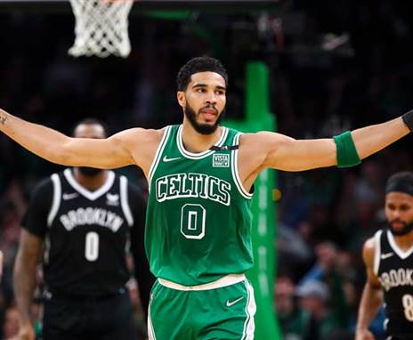 ג'ייסון טייטום. נהנה מכל רגע הערב (GETTY)