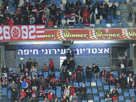 אוהדי הפועל חיפה. מתרוקנים (ברני ארדוב)