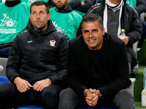 מתכונן לעונה הבאה. חיים סילבס (אלן שיבר)