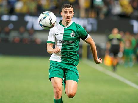 "הייתי עצבני, ואז ברק אמר לי שאשחק לא משנה מה". חזיזה (אלן שיבר)