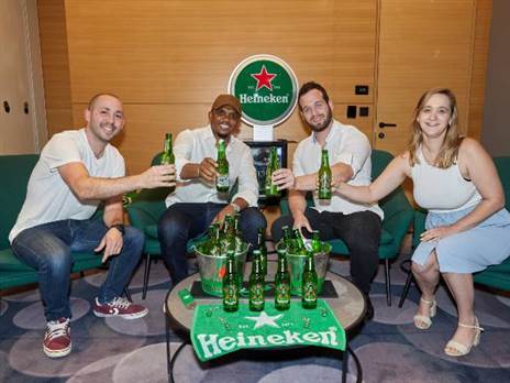 סמואל אטו. האגדה הקמרונית בישראל (צילום: שוקה כהן)