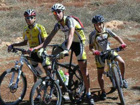 משפחה דו גלגלית (צילום: ביתי)