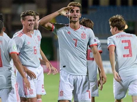 העלה את ספרד לפסגת הזוכות. פראן טורס (Getty)