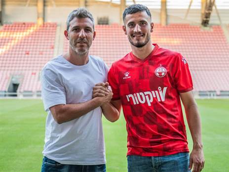 סלמאני והמנכ"ל גיא פרימור (דוברות הפועל ב"ש)