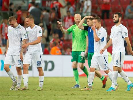 יוכלו להישאר לגומלין? שחקני דינמו מינסק (צילום: אלן שיבר)