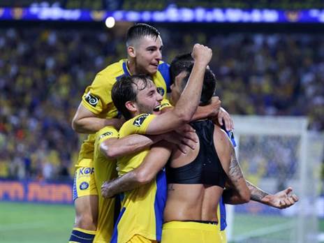 "זהבי המנהיג" (דני מרון)