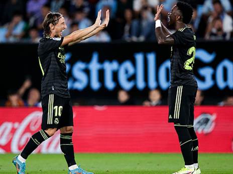 ויניסיוס ומודריץ'. גם ריאל במוקד (David S. Bustamante/Soccrates/Getty Images)