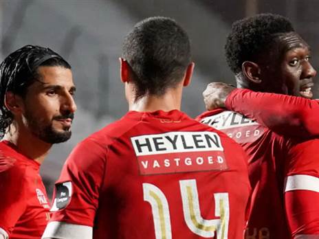 לצד החבר הטוב רפאלוב ((Photo by Jeroen Meuwsen Fotografie/BSR Agency/Getty Images)