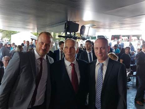 שר הספורט טרופר והשר לביטחון פנים עמר בר לב