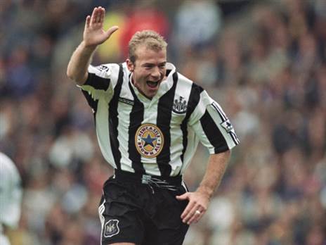 אלן שירר. שלושער לרשת של סכנין (Photo by Shaun Botterill/Allsport/Getty Images/Hulton Archive)