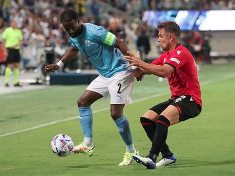 דסה. מעל כולם (אלן שיבר)