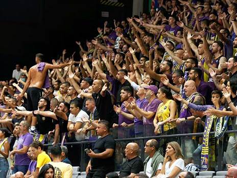 במועדון מצפים לקהל רב (צילום: אלן שיבר)