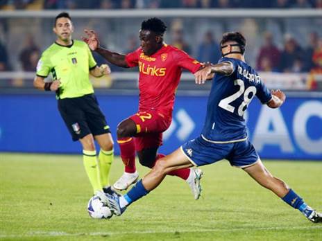 בנדה. כדור דבוק לרגל (Donato Fasano/Getty Images)