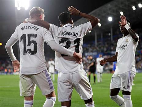 ויניסיוס, ואלוורדה ורודריגו. מדיניות ברורה (David S. Bustamante/Soccrates/Getty Images)