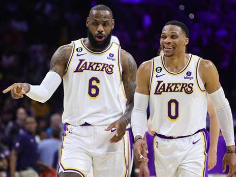 "שמע, אתה תעבור לשארלוט..." (Photo by Tim Nwachukwu/Getty Images)