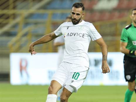 פתח בהרכב של עומר פרץ. רוחנא (לירון מולדובן)