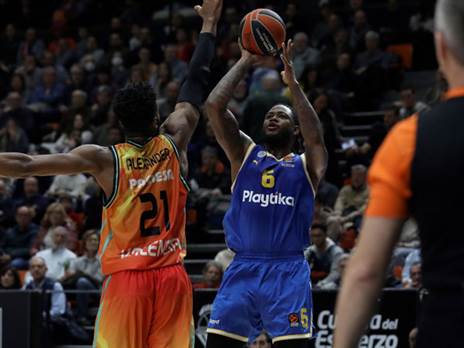 הצהובים נקלעו לפיגור במחצית הראשונה (getty)