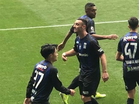 לביא. "הוא עושה נתונים שלא עשה בארץ"