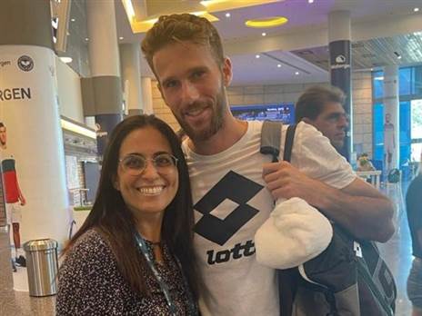 סיגל חדד והמבחט הכיר של ישראל, עידן לשם