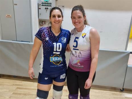 הקפטניות - עומר קבקוב מב''ש (מימין) ומיטל טרר תל מונד (משמאל) (קרדיט: איגוד הכדורעף)