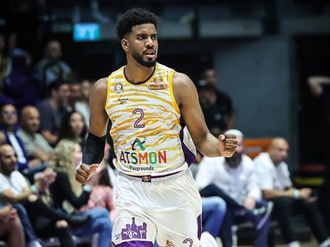 דוסון מגיע (עודד קרני)