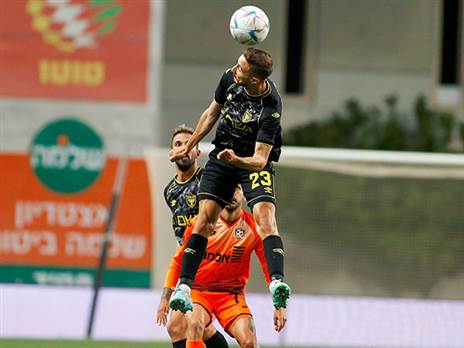 תמיר עדי עשוי לפתוח (אלן שיבר)