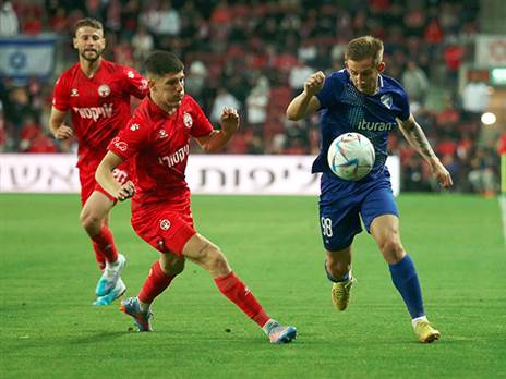 בכר. לא התאקלם בישראל (אלן שיבר)