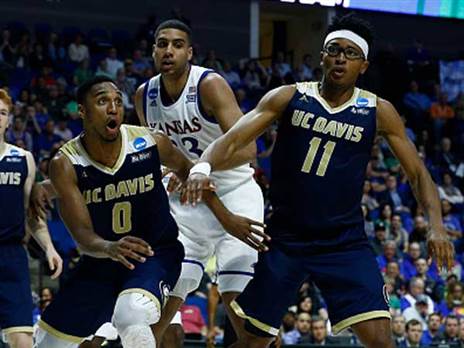 בימי המכללות (GETTY)