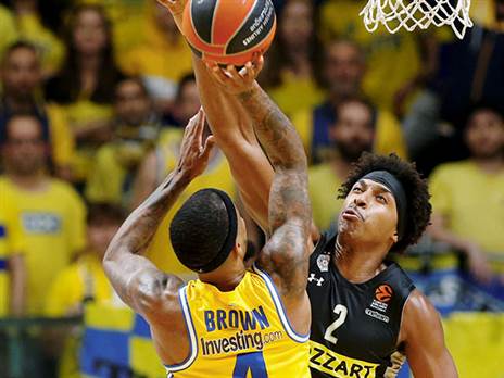 צהוב הוא כבר לא ילבש, לפחות לא בקרוב. לידיי (אלן שיבר)