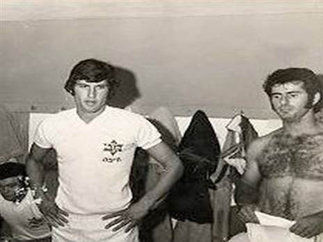 חזר הביתה בשלום. שווגר (באדיבות האתר של מכבי חיפה)