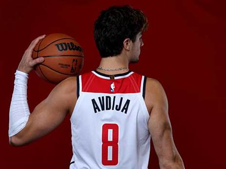 "עובד קשה" (GETTY)