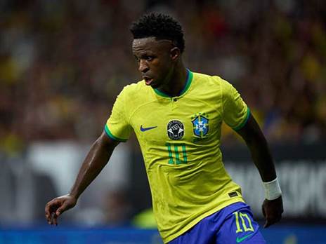 ויניסיוס במדי נבחרת ברזיל. ה"סלסאו" בצרות? (GETTY)