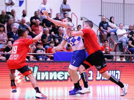 (הדר ואן קולא איגוד הכדוריד)