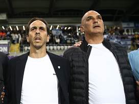 פנו את המקום לאחרים. בניון וחזן (צילום: אודי ציטיאט)