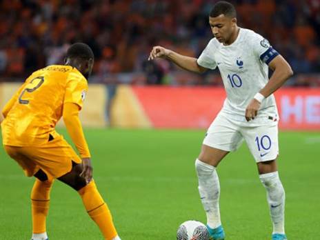 אמבפה יפגוש שוב את הולנד (getty)