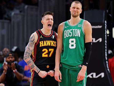 פורזינגיס מאוכזב (Kevin C. Cox/Getty Images)