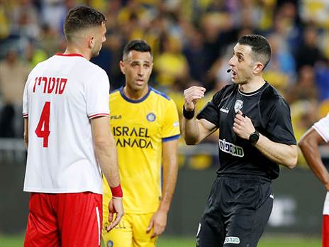 כדורגל לא אמור להיות משחק של סנטימטרים (אלן שיבר)