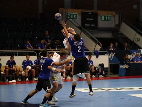 הפסידו למועמדת לזכייה (Jan Gregorc / RZS)