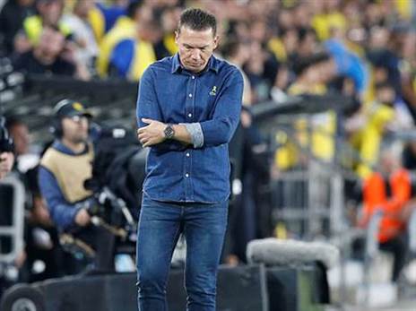 משחק שיעדיף לשכוח. בכר (אלן שיבר)