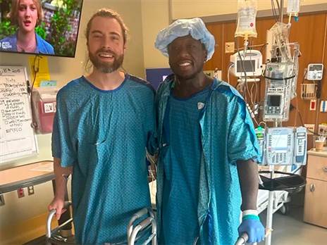 רובינסון וקליבלנד. “נפלתי על הברכיים ואמרתי `תודה לאל`“ (אינסטגרם)