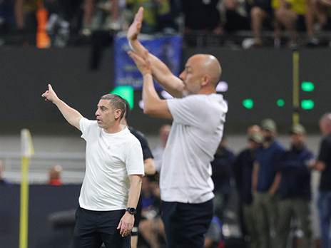 קוז`וך ולאזטיץ`. שני המאמנים הטובים בליגה (אלן שיבר)