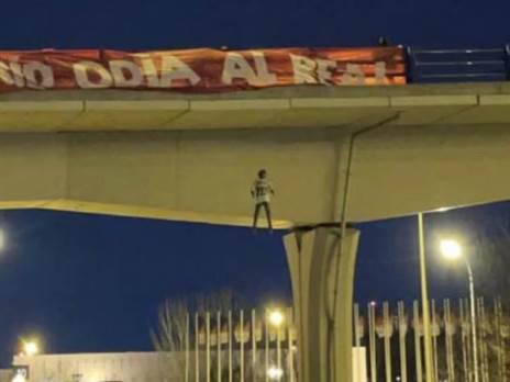 הבובה של ויניסיוס תלויה. מעשה מזוויע