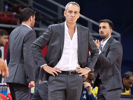 “עוד ייקח להם זמן“. קטש (אלן שיבר)