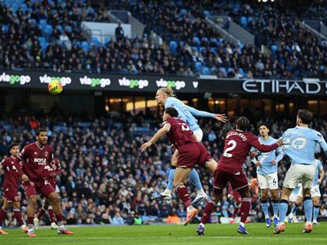 (Photo by Darren Staples / AFP via Getty Images)