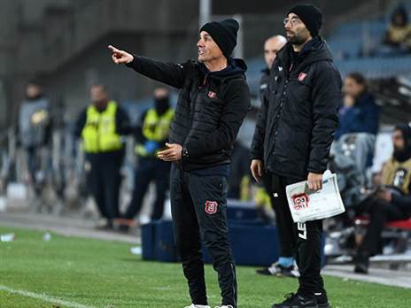 ינסה להתחזק בינואר. זיו אריה (ברני ארדוב)