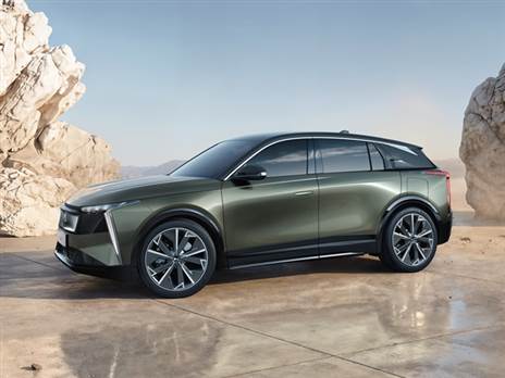 פלטפורמה חדשה וממדים שצמחו לאורך ובבסיס הגלגלים